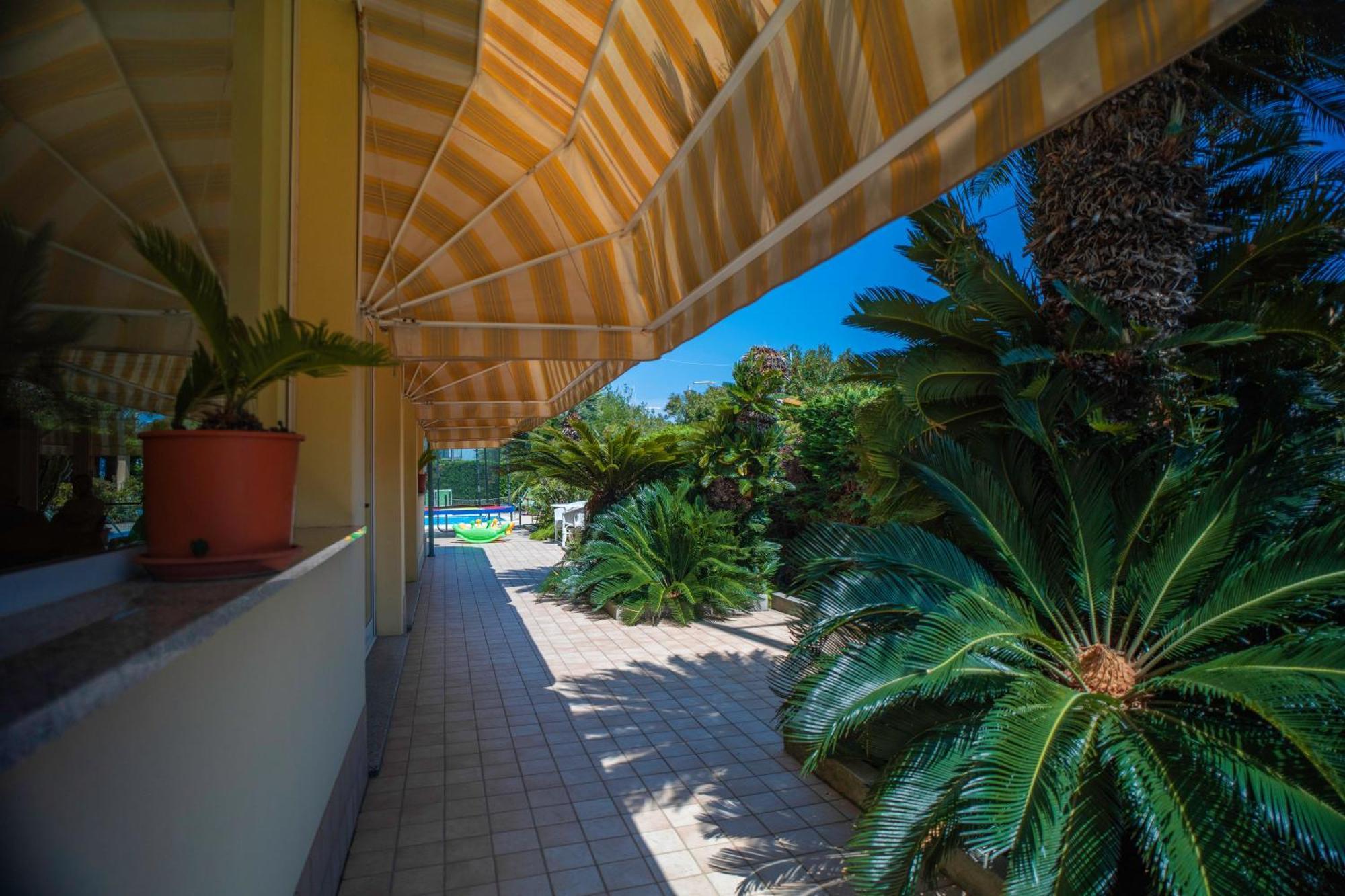 Residence Villa Gloria Borgio Verezzi Exterior foto
